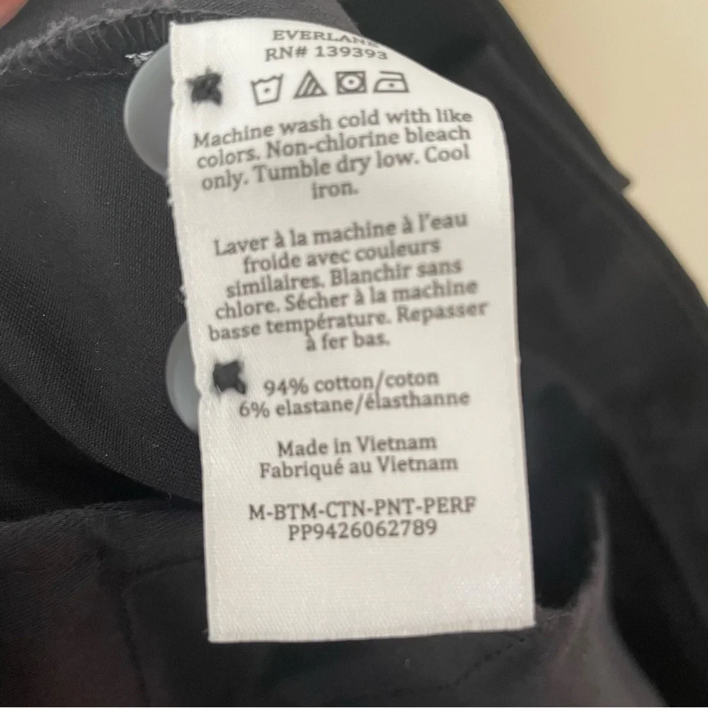 NEW WITH TAGS Everlane Black The Performance Chino Uniform Slim Fit Size 33 x 32